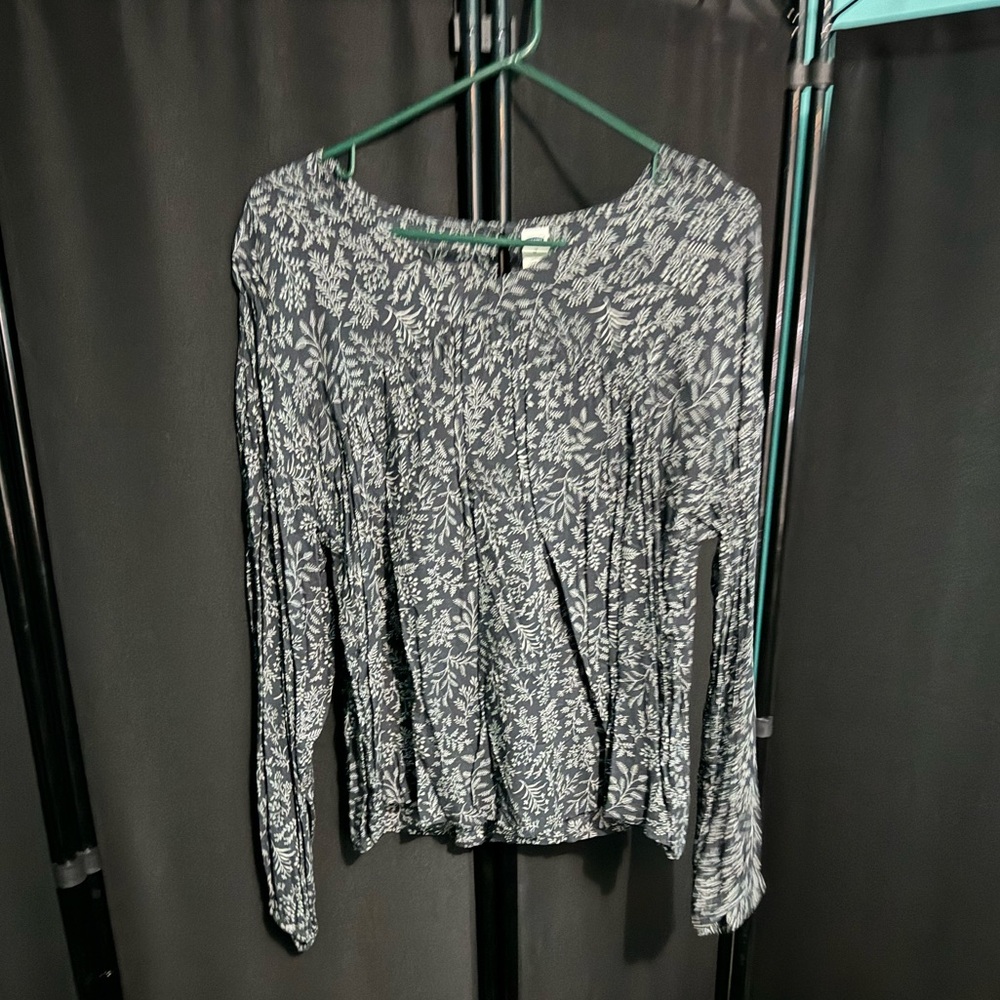Black boho blouse w/white design